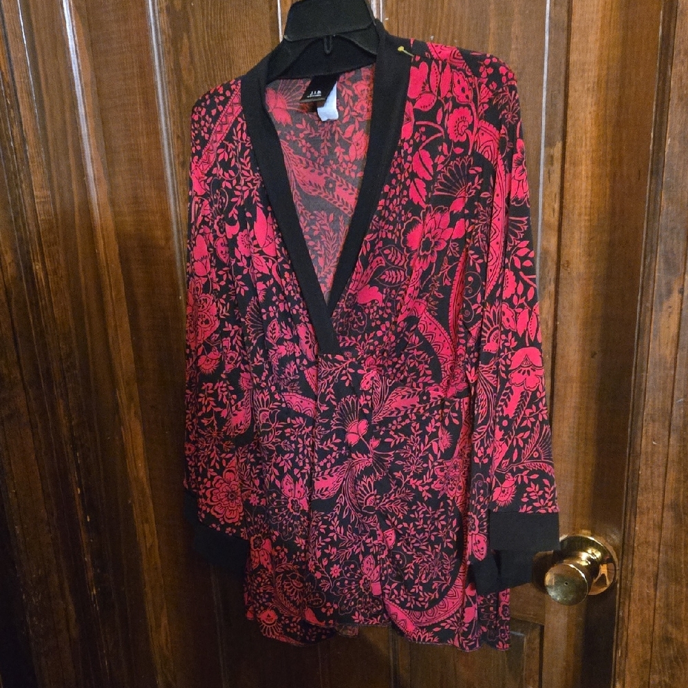 JTB Women's Red and Black Floral Blouse